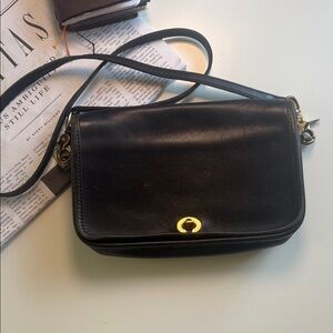 Black vintage Coach crossbody.